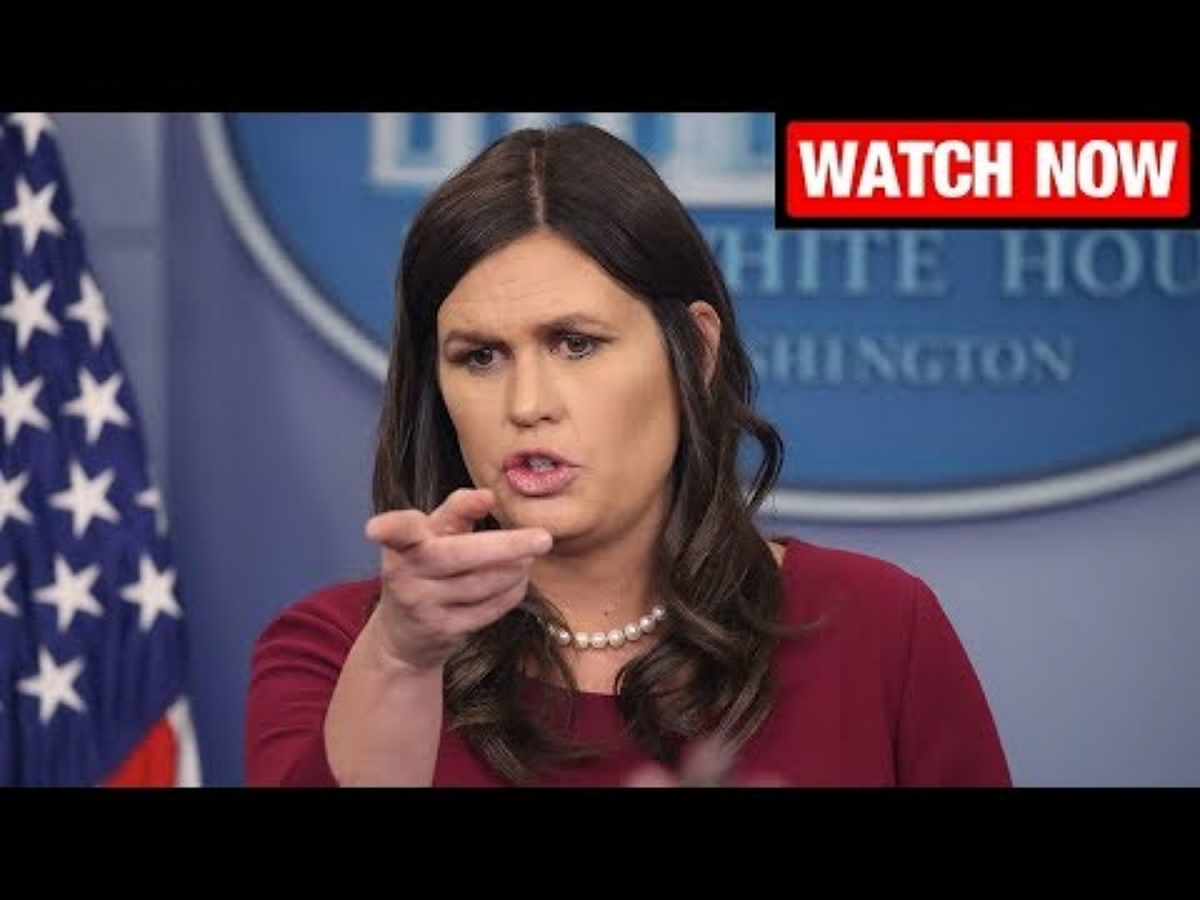 白宮新聞秘書桑德斯（Sarah Sanders）在例行新聞簡報中說：「總統不只希望取消布瑞南（John Brennan）的安全許可，也考慮取消柯米（James Comey）、海登（Michael Hayden）、克萊佩（James Clapper）、萊斯（Susan Rice）和麥凱比（Andrew McCabe）的安全許可。」 圖：翻攝自白宮網站