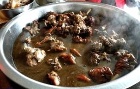 北韓人相信夏天吃狗肉，以熱治熱是祛暑良方。 圖 : 翻攝自互動百科