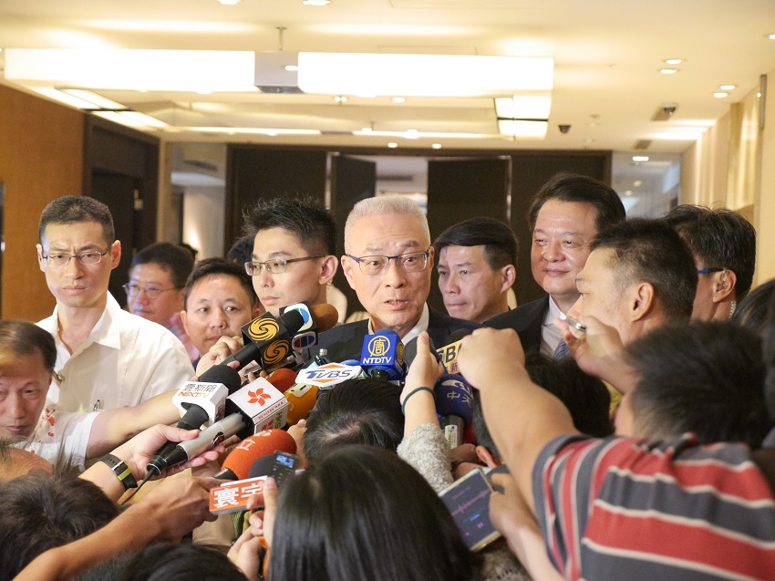 由前總統馬英九成立的「財團法人馬英九文教基金會」，今（27）天上午在國賓飯店舉辦成立茶會，國民黨主席吳敦義也受邀出席。 圖：聶良恩／攝