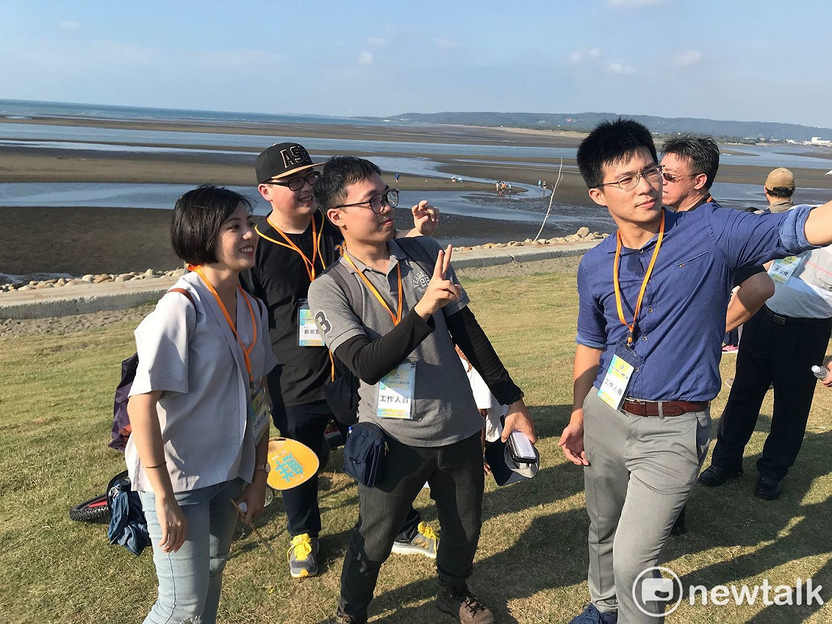 北市府媒體事務組一起合影。 圖 : 周煊惠 / 攝