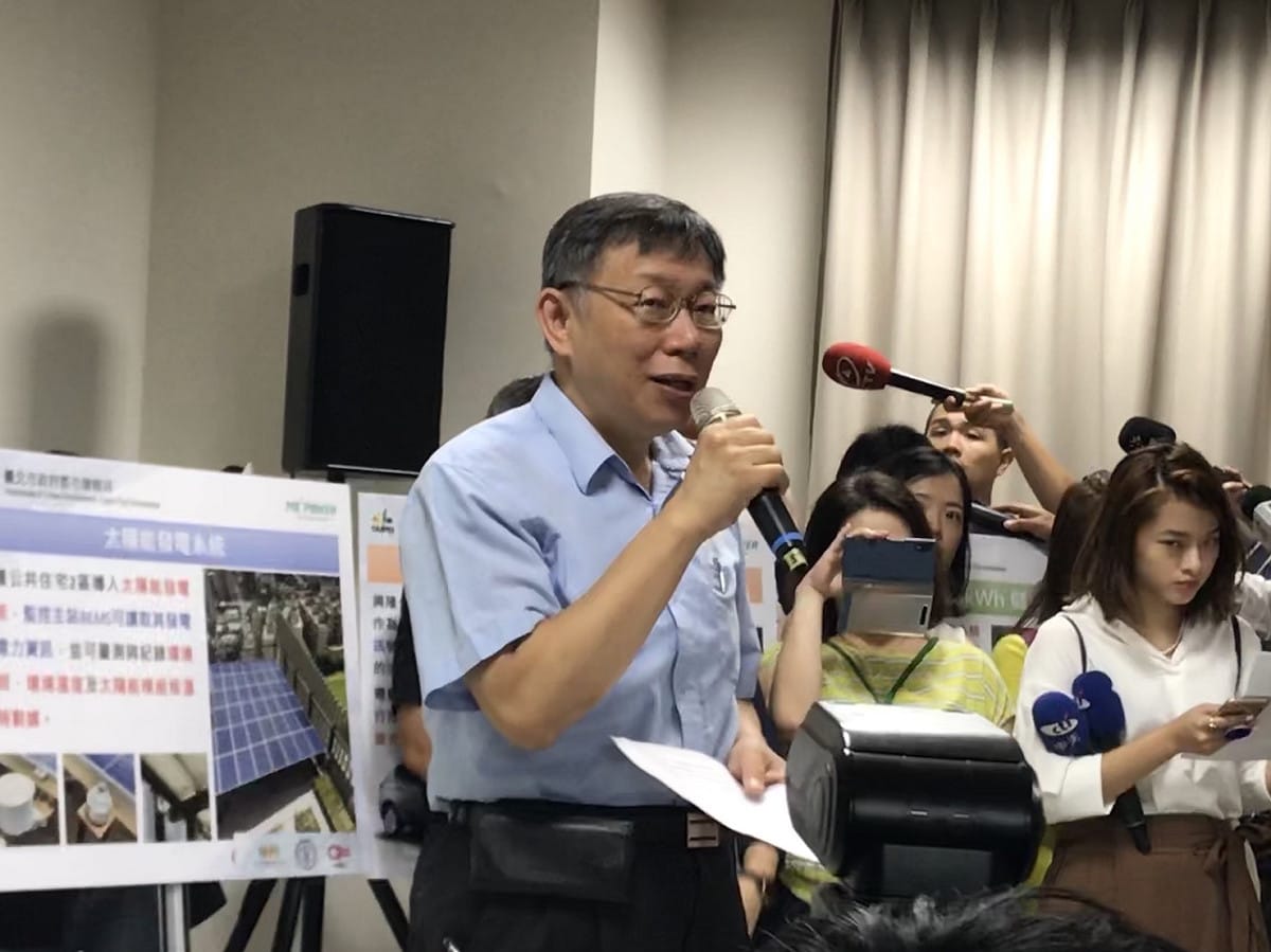台北市長柯文哲今日說，他覺得自己可以做到4年2萬戶「開工」就已經很厲害了，這一屆任期大概只能做到這樣。 圖：曾薏伃 / 攝