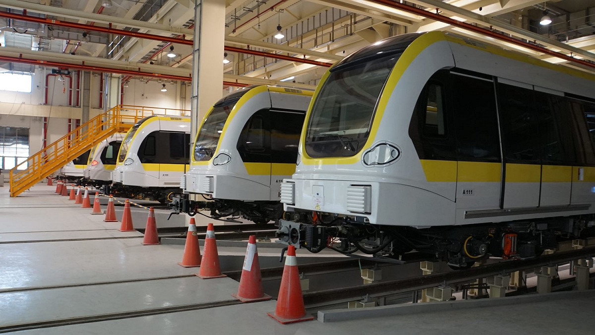 同時，提供載運旅客的17列全新造型的電聯車也完成各項檢測作業，在今天正式交車。 圖：捷運工程處提供