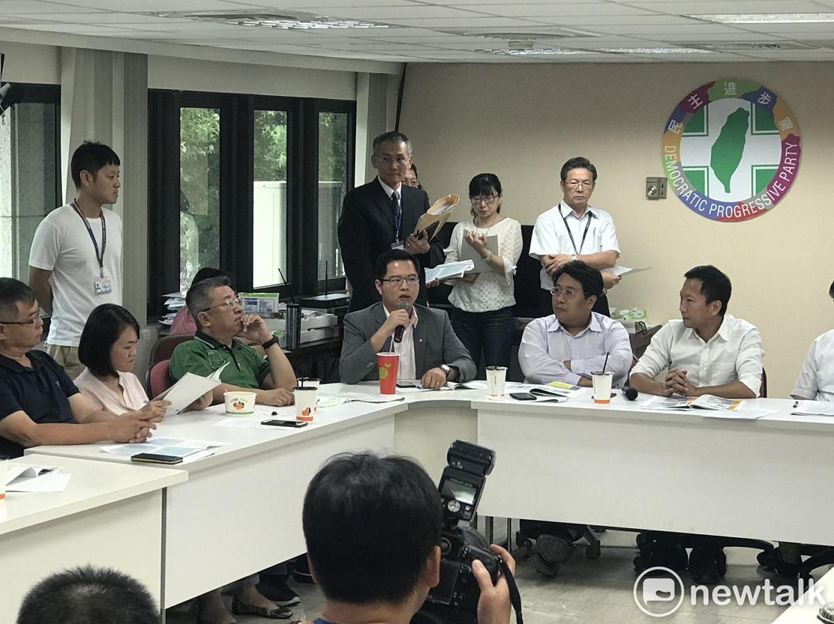 綠營議員過半出席。 圖：曾薏伃 / 攝