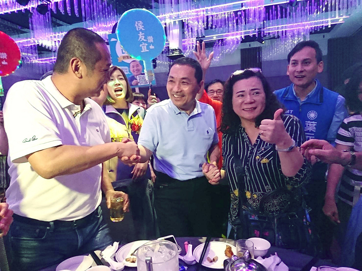 侯友宜1日晚間出席新北市中小學家長協會餐會活動。 圖：侯友宜競選辦公室/提供
