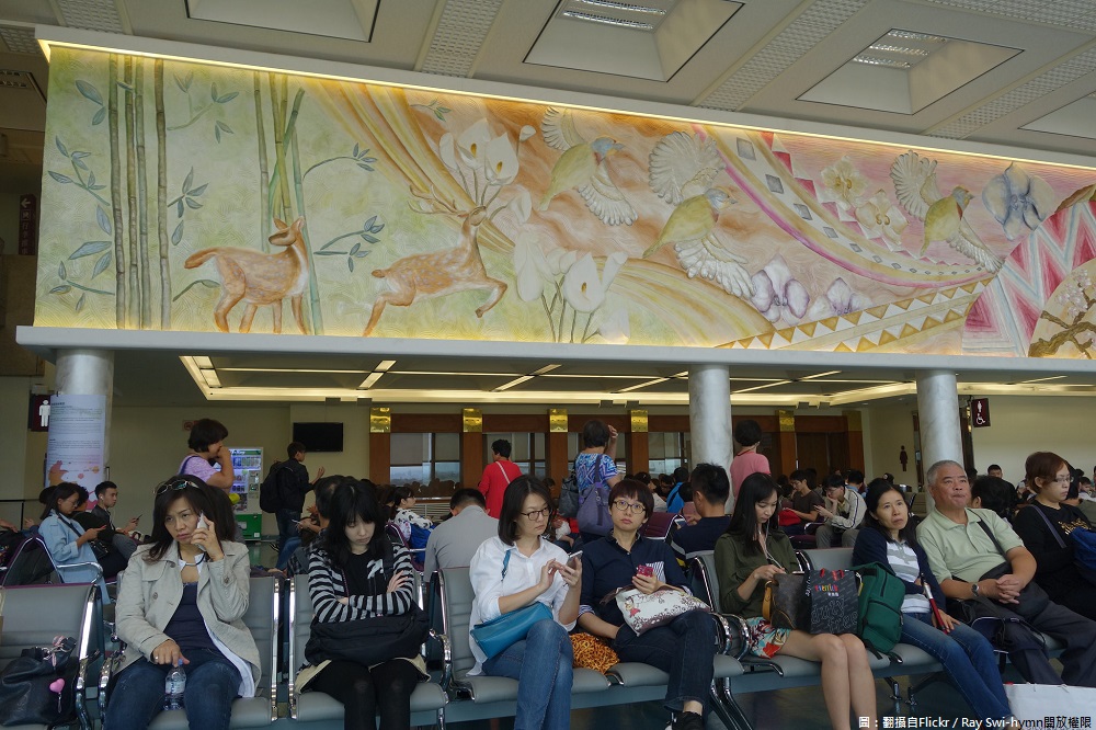 疾病管制署公布國內首例境外移入茲卡病毒感染確定病例，因此疾管屬提醒旅客或孕婦出國要注意防護措施，盡量避免前往疫區國家。 圖：翻攝自Flickr／Ray Swi-hymn開放權限