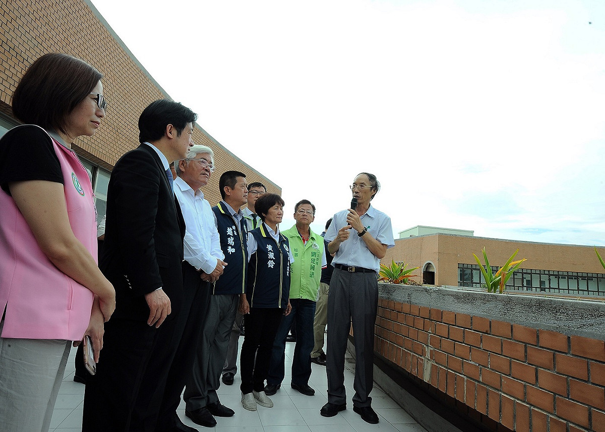 行政院長賴清德今(3)日視察台西綠能專區預定地暨漁電共生試驗辦理情形。 圖：行政院／提供