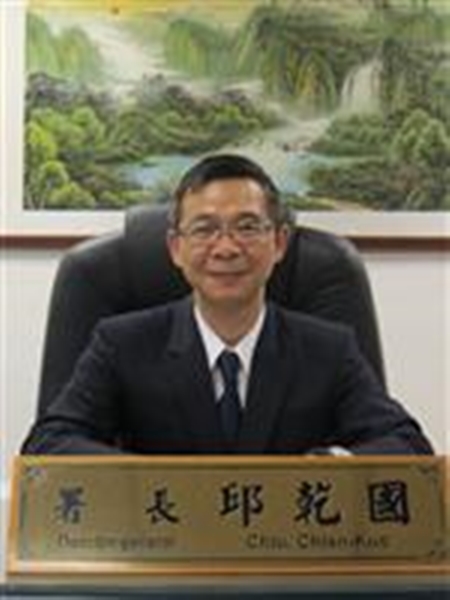 教育部國民及學前教育署長邱乾國受訪時表示，新課綱是12年一貫課程，國中小暨普通型高中自然領綱需加強縱向銜接，因此將等國中小暨普通高中領綱完成表決後再一起發布。 圖：翻攝自教育部官方網站