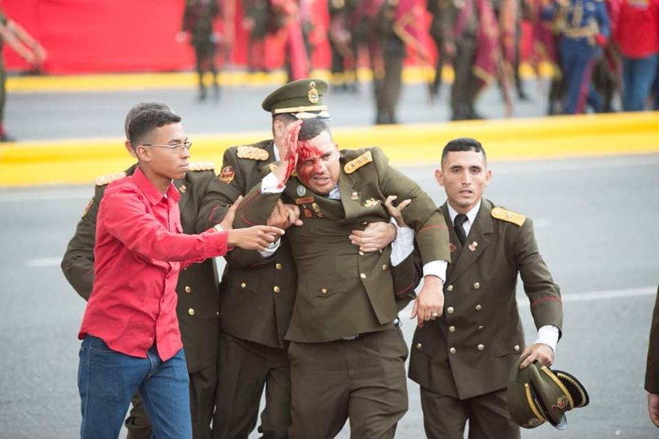 空拍機偷襲委內瑞拉總統馬杜洛事件，造成數民國民衛兵受傷。 圖：翻攝馬杜洛臉書