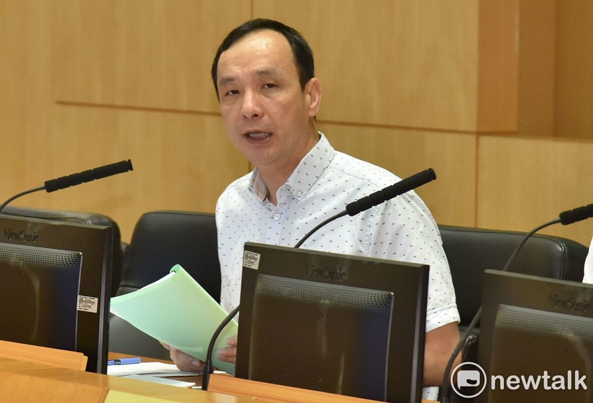 雖然市府官員今早接力說明深澳電廠近幾年的演變，反駁蘇貞昌的說法，為朱立倫澄清，但朱立倫對深澳電廠案卻不發一語。 
 圖：王峻昌/攝