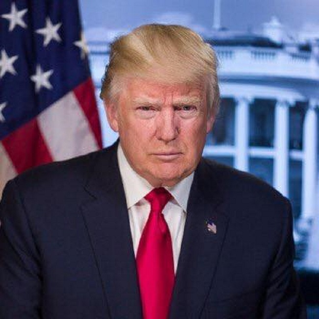 美國總統川普（Donald Trump）簽署行政令重啟對伊朗的制裁今天生效。 圖：翻攝川普臉書