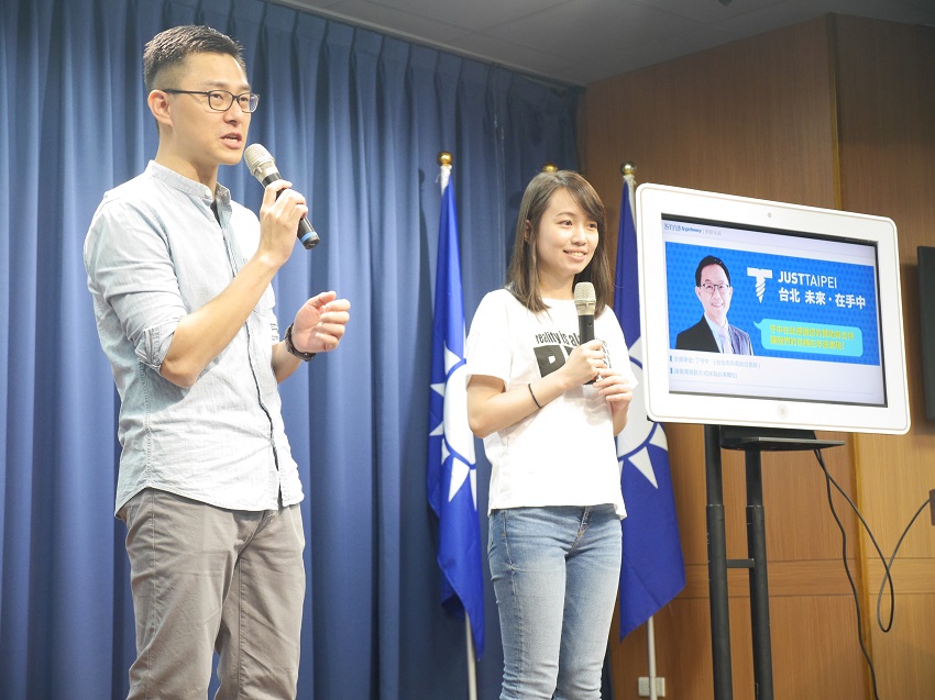邀請「國民黨林志玲」游淑慧現身示範操作。 圖：聶良恩／攝