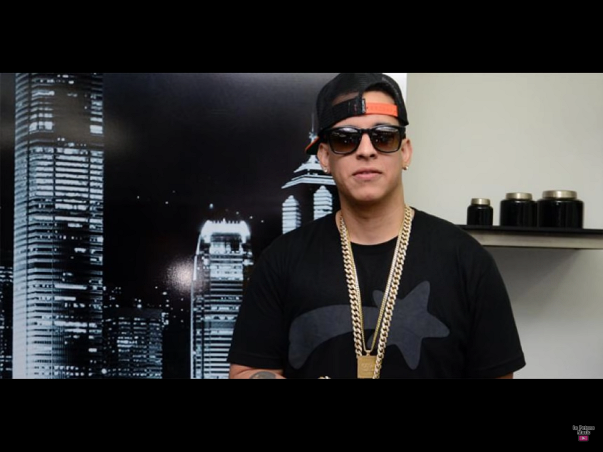 現年41歲的洋基老爹（Daddy Yankee）最膾炙人口的作品，就是他和波多黎各同胞歌手路易斯方辛（Luis Fonsi）合作的洗腦神曲「Despacito」。 圖：翻攝自Youtube