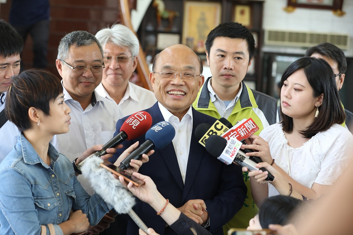 蘇貞昌說當年他有感於金瓜地瓜缺乏行銷，因此辦了「金山地瓜節」，讓金山地瓜大大出名。 圖:蘇貞昌競選辦公室/提供