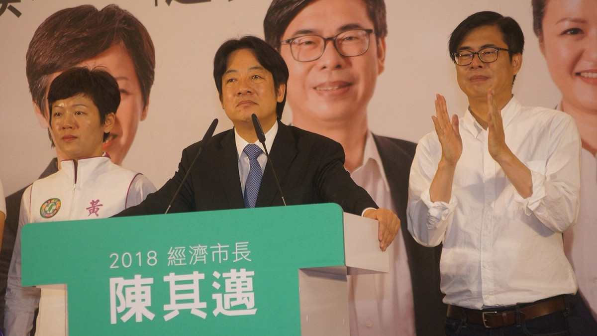 行政院長賴清德極力推薦陳其邁給高雄選民。 圖：陳其邁選辦提供