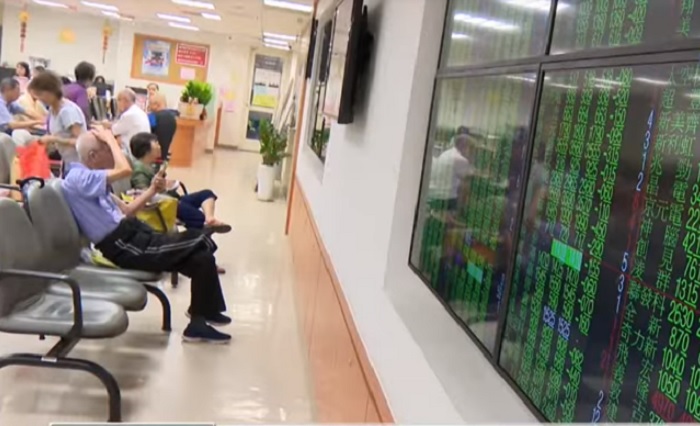 台灣金融市場今（13）日出現股匯雙殺現象，金管會晚間喊話，呼籲投資人對市場要有信心。 圖：翻攝YouTube