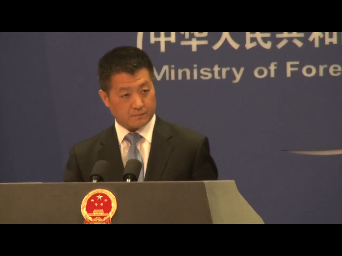 陸慷敦促美方摒棄冷戰思維和零和博弈理念，正確客觀看待中國和中美關係，恪守一個中國原則和中美三個聯合公報規定，不得實施有關涉華消極條款，以免給中美關係和兩國重要領域合作造成損害。 圖：翻攝自Youtube