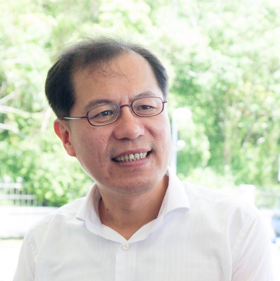 針對嘉義縣副縣長吳芳銘今（14）早在電台接受專訪時大談選舉，民進黨嘉義縣黨部表示「縣長忙出國，副縣長拼選舉，嘉縣府淪空城？」吳芳銘則回應，「心裡坦蕩蕩，沒有忙於選舉而不問公務」。 圖：取自吳芳銘臉書