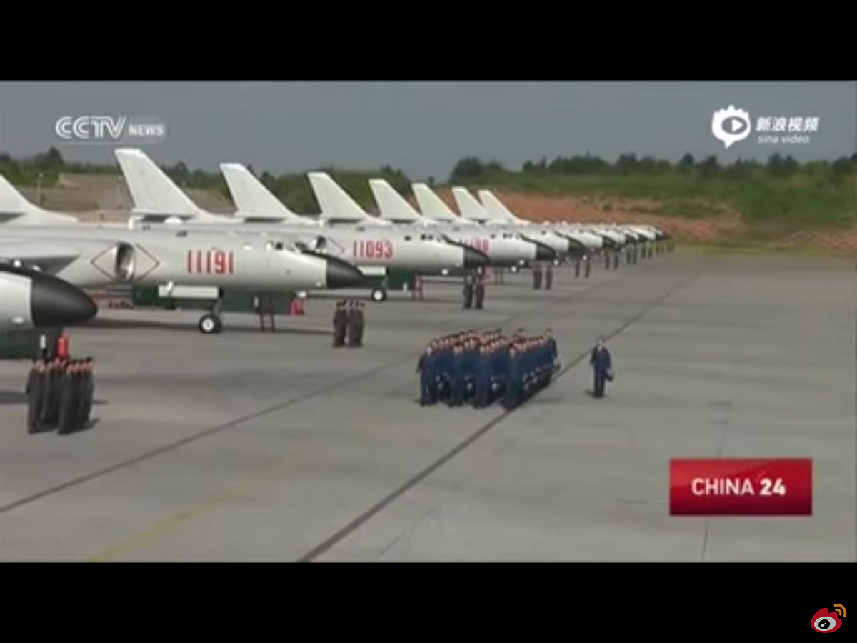 中國人民解放軍正在發展打擊離中國本土儘可能遠的目標的能力，近3年以來，解放軍迅速擴大了轟炸機在相關海域中的作戰區域，在關鍵海域獲得了經驗。同時，很可能還在訓練打擊美國及其盟友目標的能力。 圖：翻攝自央視新聞畫面