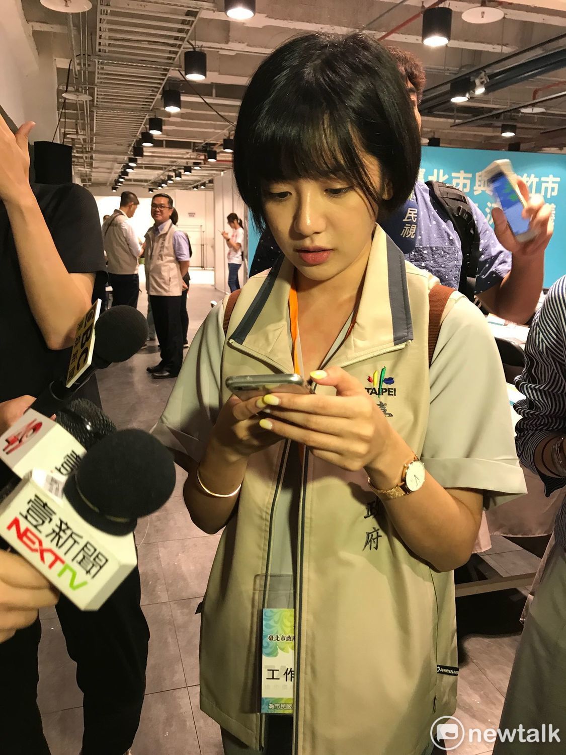 柯文哲台中簽書會，柯粉們期待的「學姊」黃瀞瑩不會出席。 圖：新頭殼資料照