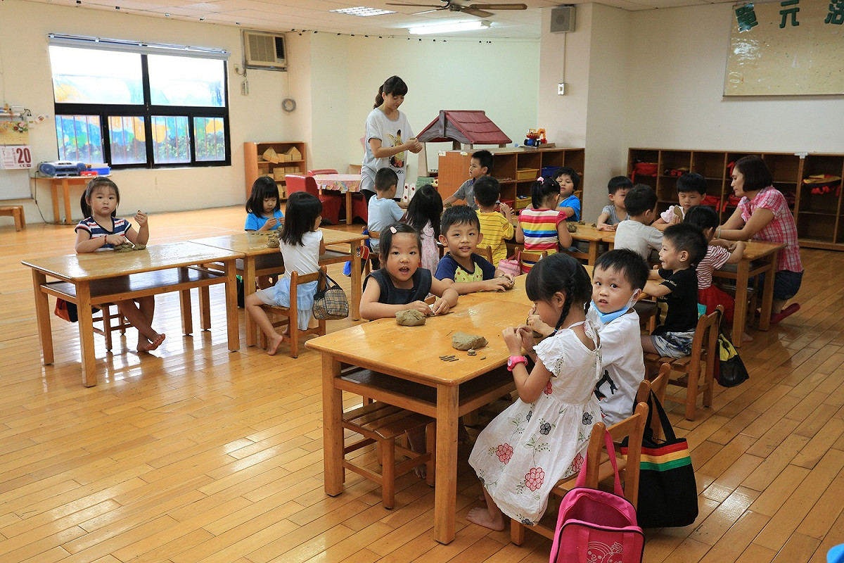 台中市政府表示，行政院「準公共化托育」政策即是以台中托育一條龍為典範。 圖：台中市政府/提供