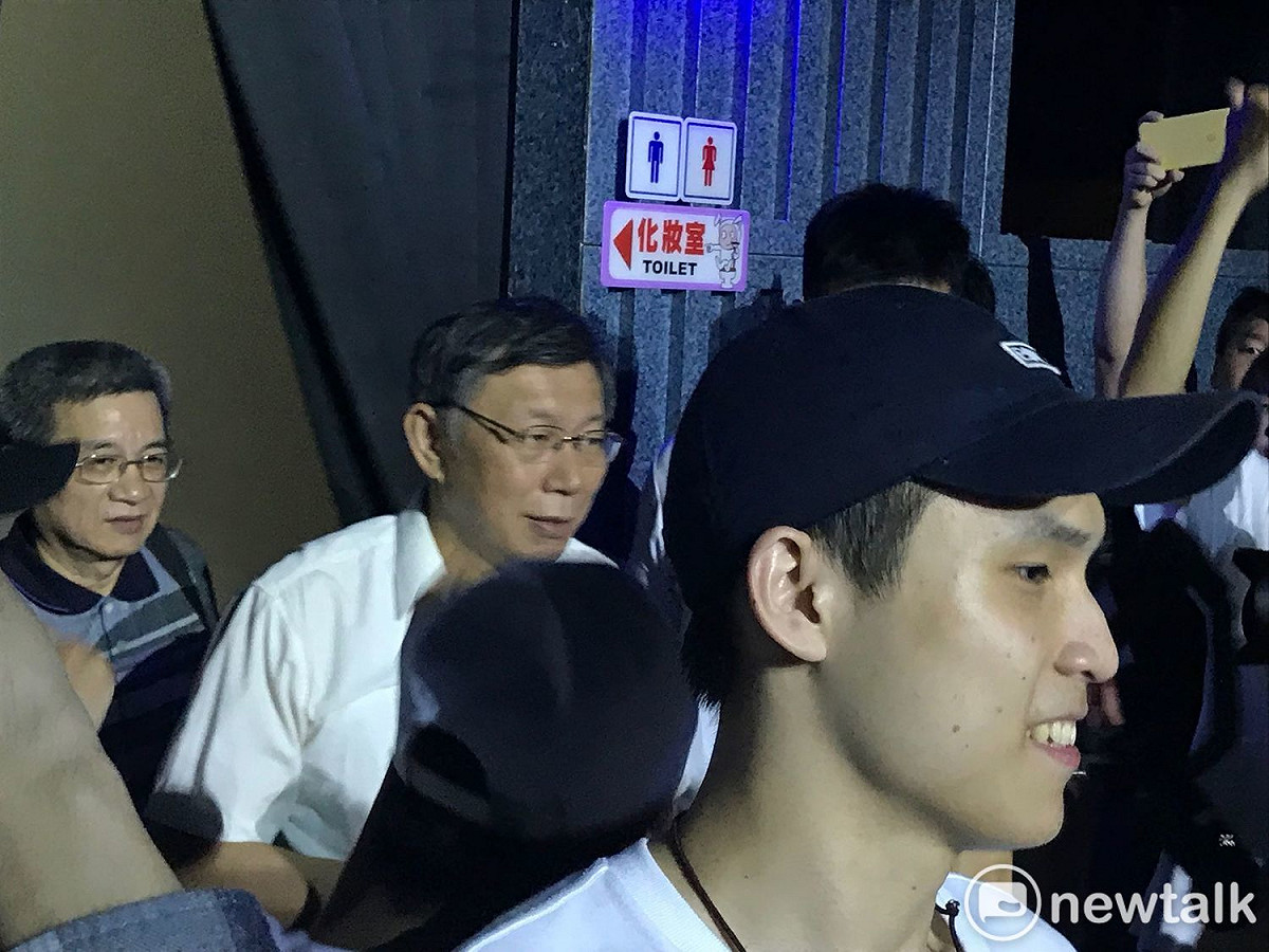 台北市長柯文哲在柯粉歡呼聲中登場。 圖 : 周煊惠 / 攝
