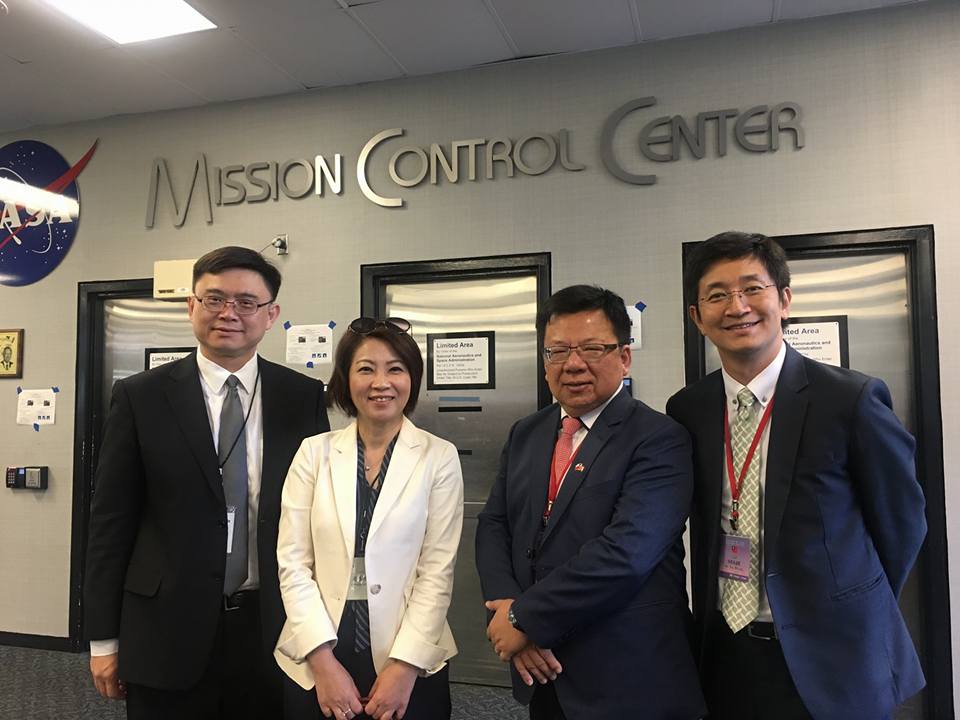 李俊俋表示，「某學者」臉書發文說要「破梗」，甚至「要率團出訪的蔡總統過境休士頓別再『路過』台商企業」，李俊俋強調該學者評論至少應憑有憑有據。圖為資料照片。 圖：李俊俋/提供