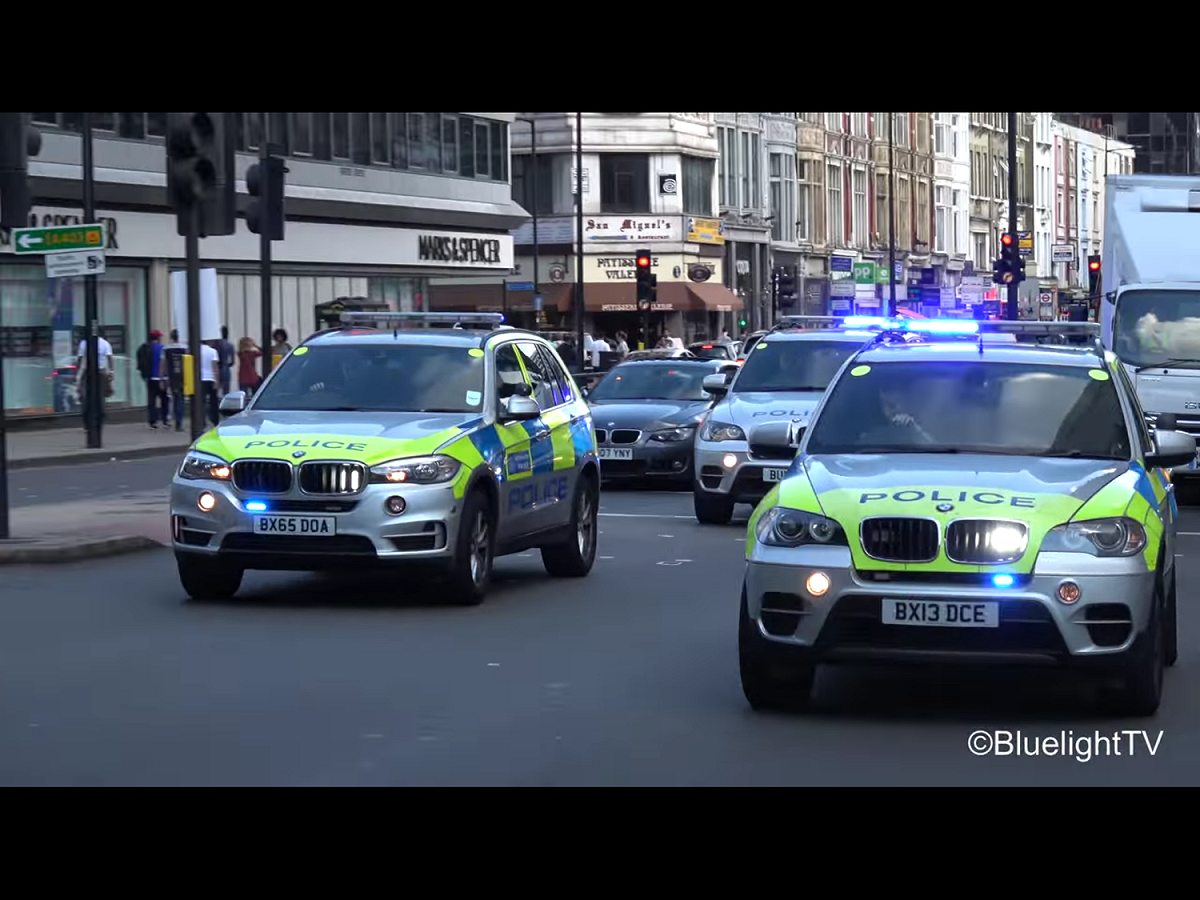 英國警方今晚表示，倫敦金斯柏瑞（Kingsbury）地鐵站發生槍擊案造成3人受傷，又說槍擊案「與恐怖主義無關」。 圖：翻攝自Youtube（資料照片）