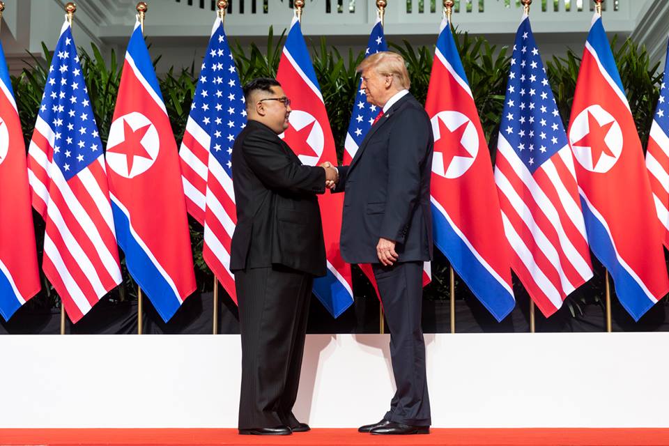 美國總統川普與北韓領導人金正恩有望繼2018年6月後，於今年2月中旬舉辦「川金二會」。 圖：翻攝自美國白宮(The White House)臉書