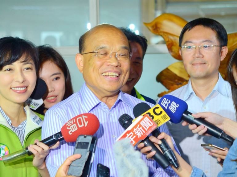 蘇貞昌說他要用過去的經驗當保證再加上行政院的經歷，「立刻上手，不用摸索」，讓新北市再提升，讓大家再次走路有風！  圖：蘇貞昌競選辦公室／提供