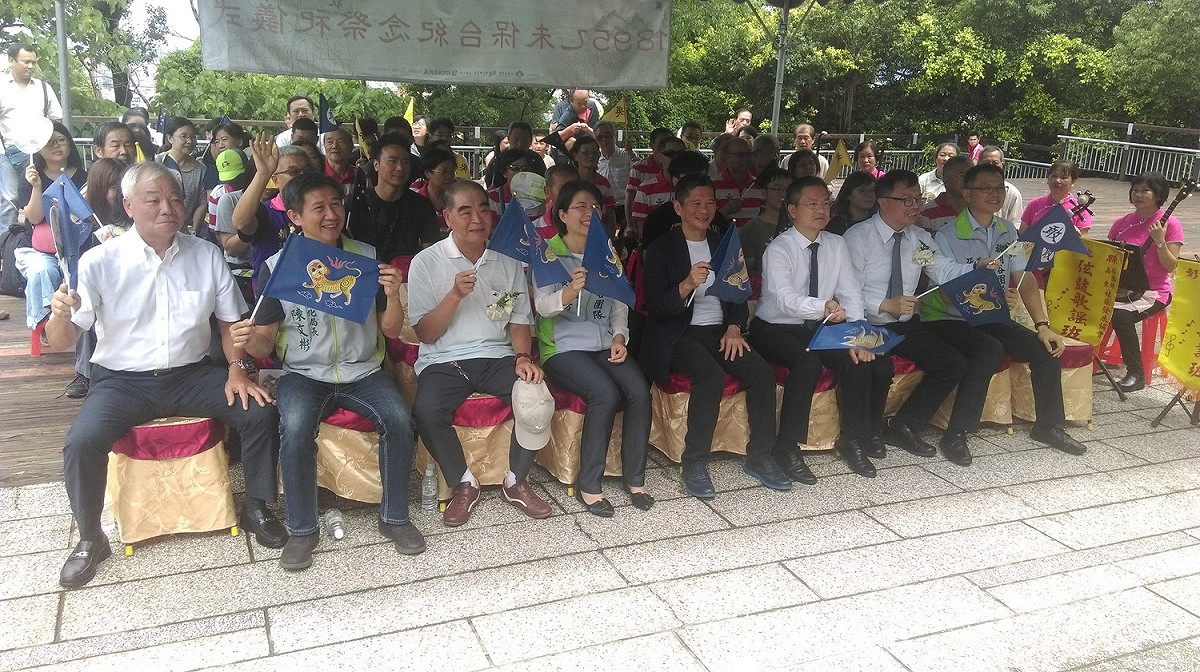 今年的祭祀典禮，以現代數位影像科技，模擬重現當年「乙未彰化之役」場景，並由李永得、彰化縣長魏明谷及立法委員黃秀芳介紹。 圖：客家委員會/提供