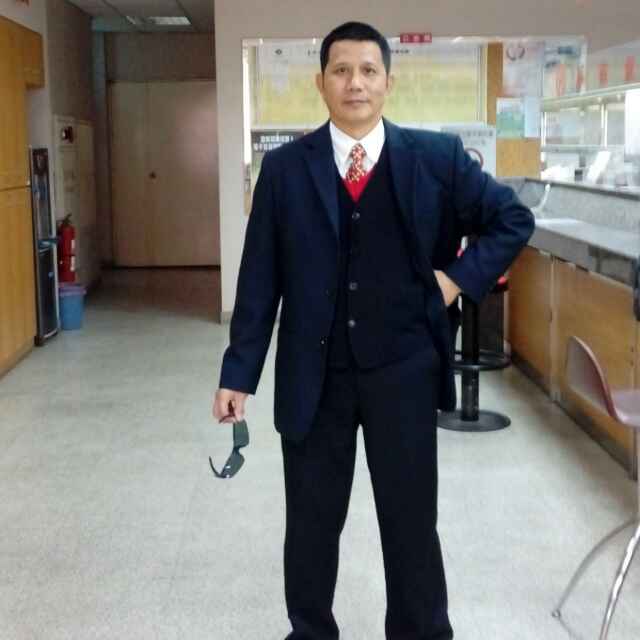 今年55歲的陳秋境，曾經在自來水公司、宜蘭大學等公家單位服務過，今年首次在選戰中出現。 圖：翻攝自陳秋境臉書