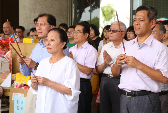 嘉義縣政府原訂上周舉行的中元普度，因為823強降雨災害，延至今（27）日舉行。 圖：嘉義縣政府提供