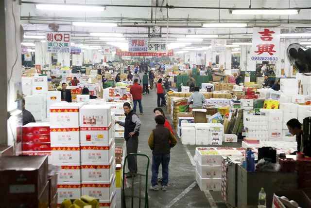 高雄市果菜市塲進貨情況。
 圖：高雄市農業局/提供