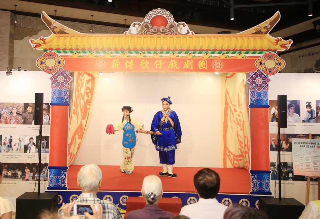 「向大師致敬－牡丹鄉情」系列活動開幕，今（29）日午後舉行展覽的開幕茶會。 圖：基隆市文化局／提供