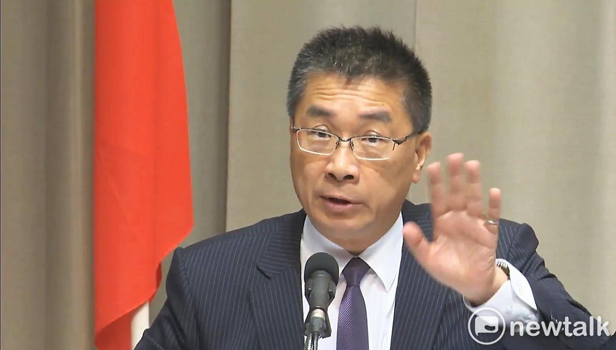 內政部長徐國勇在選舉維安指揮所揭牌儀式上指出，會嚴格查緝賄選。 圖：謝莉慧/攝