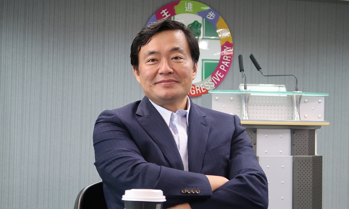 民進黨秘書長洪耀福30日表示，柯文哲對於彰化縣敬老津貼的批評是台北觀點。 資料照片：林朝億/攝