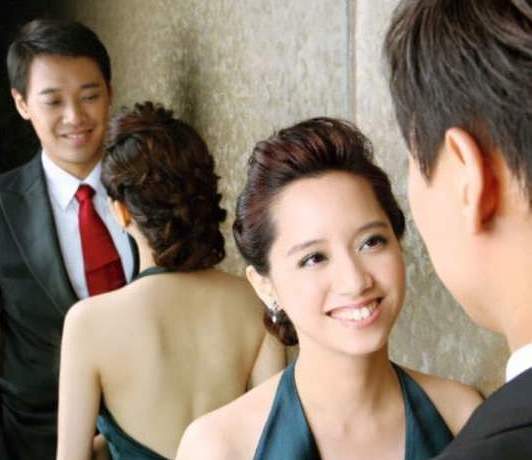 楊偉中日前為救愛女不幸溺斃，妻陳以真的五伯父、耐斯集團副總裁陳鏡仁說，楊偉中的後事將在台北辦理。 圖：擷取自「悼念楊偉中」臉書