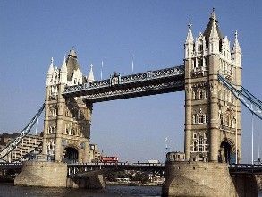英國「獨立報」報導，調查顯示超過260萬名原本支持脫歐者現在轉變態度，改為支持英國繼續留在歐盟。圖為倫敦橋。 圖 : 翻攝自百度百科