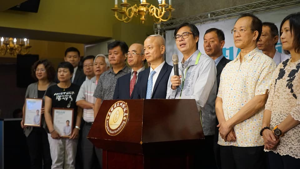 民進黨高雄市長參選人陳其邁表示，當選後會成立「觀光推動委員會」，由他親任召集人，做高雄觀光的「頭號推銷員」。 圖：陳其邁競選辦公室提供