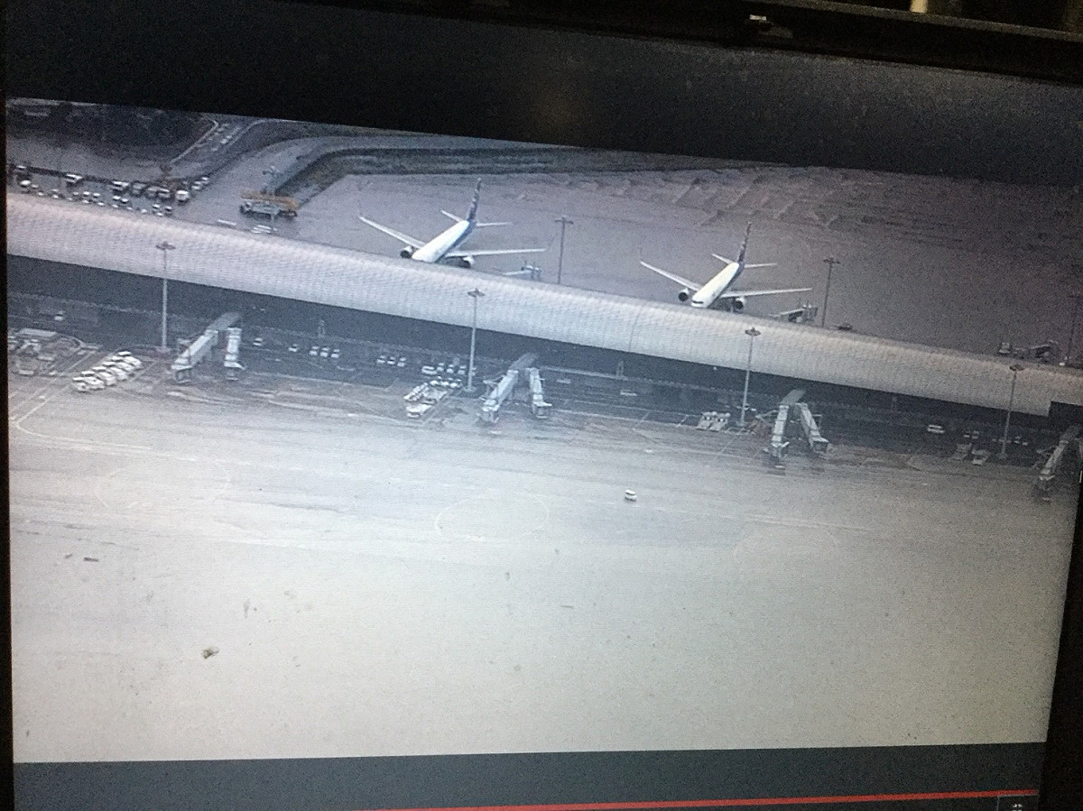 關西機場4日情景，關西國內機場明天重啓，國際機場部分將可能長期封鎖 圖：劉黎兒攝自朝日電視