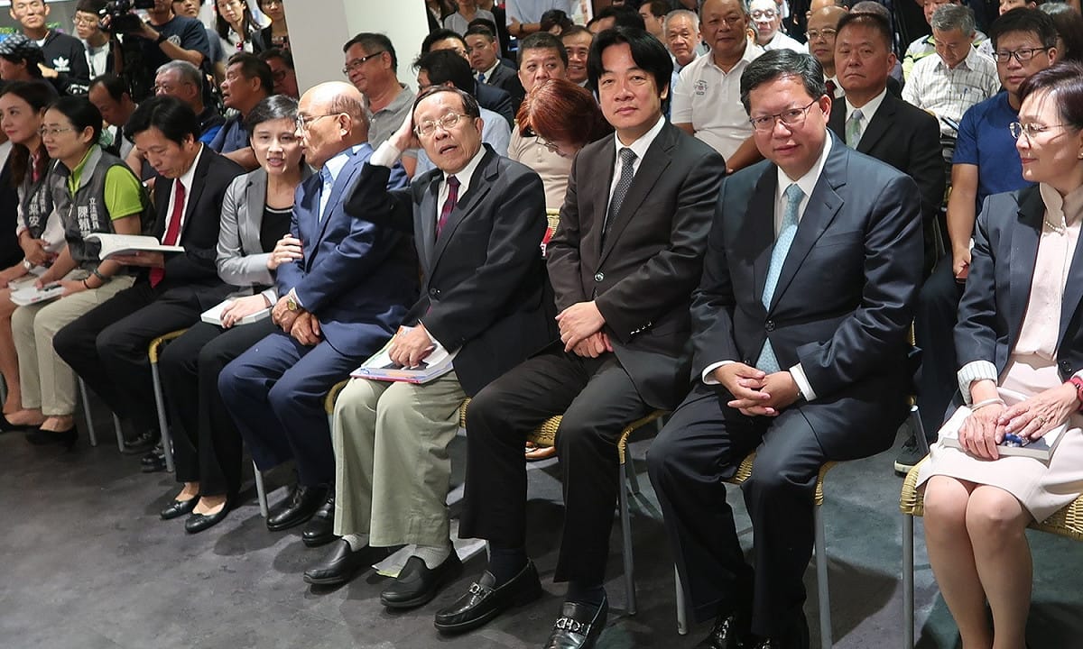 鄭文燦模式新書發表，出席者包括文化部長鄭麗君、桃園市長鄭文燦、行政院長賴清德及前行政院長蘇貞昌等人。 圖：林朝億/攝