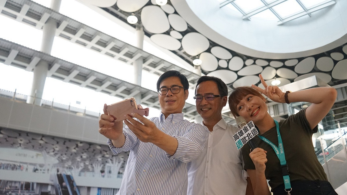 新車站站體的設計，是由荷蘭知名建築師所操刀，以「高雄之心」為車站整體的設計核心 圖：陳其邁競選辦公室/提供