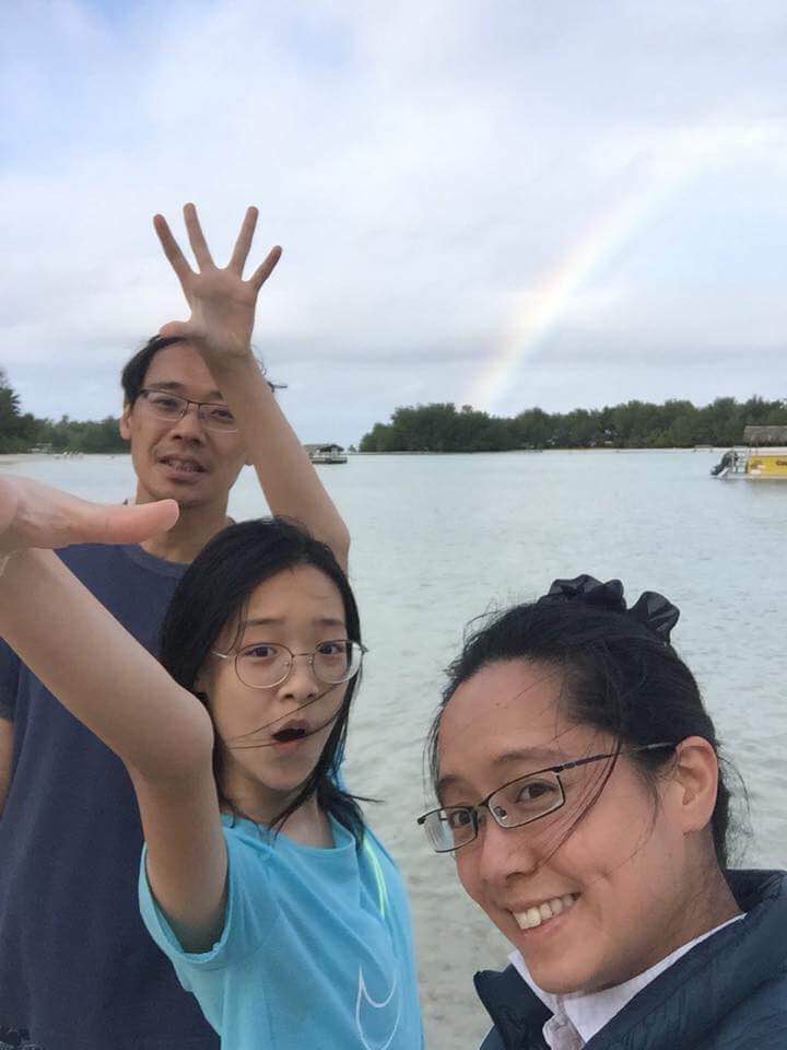 楊偉中一家快樂時光。 圖：翻攝曾縵雲臉書