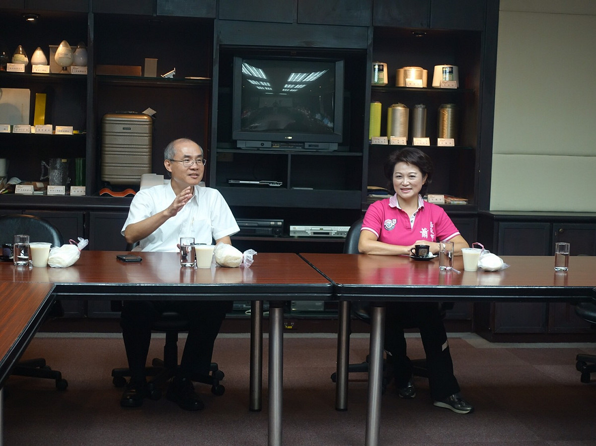 嘉義市長候選人蕭淑麗14日拜訪台塑新港廠，期待雙方共創地方繁榮。 圖：蕭淑麗競選團隊/提供