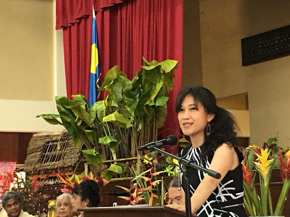 行政院發言人Kolas Yotaka擔任帛琉全國女性會議主講嘉賓。 圖：行政院提供