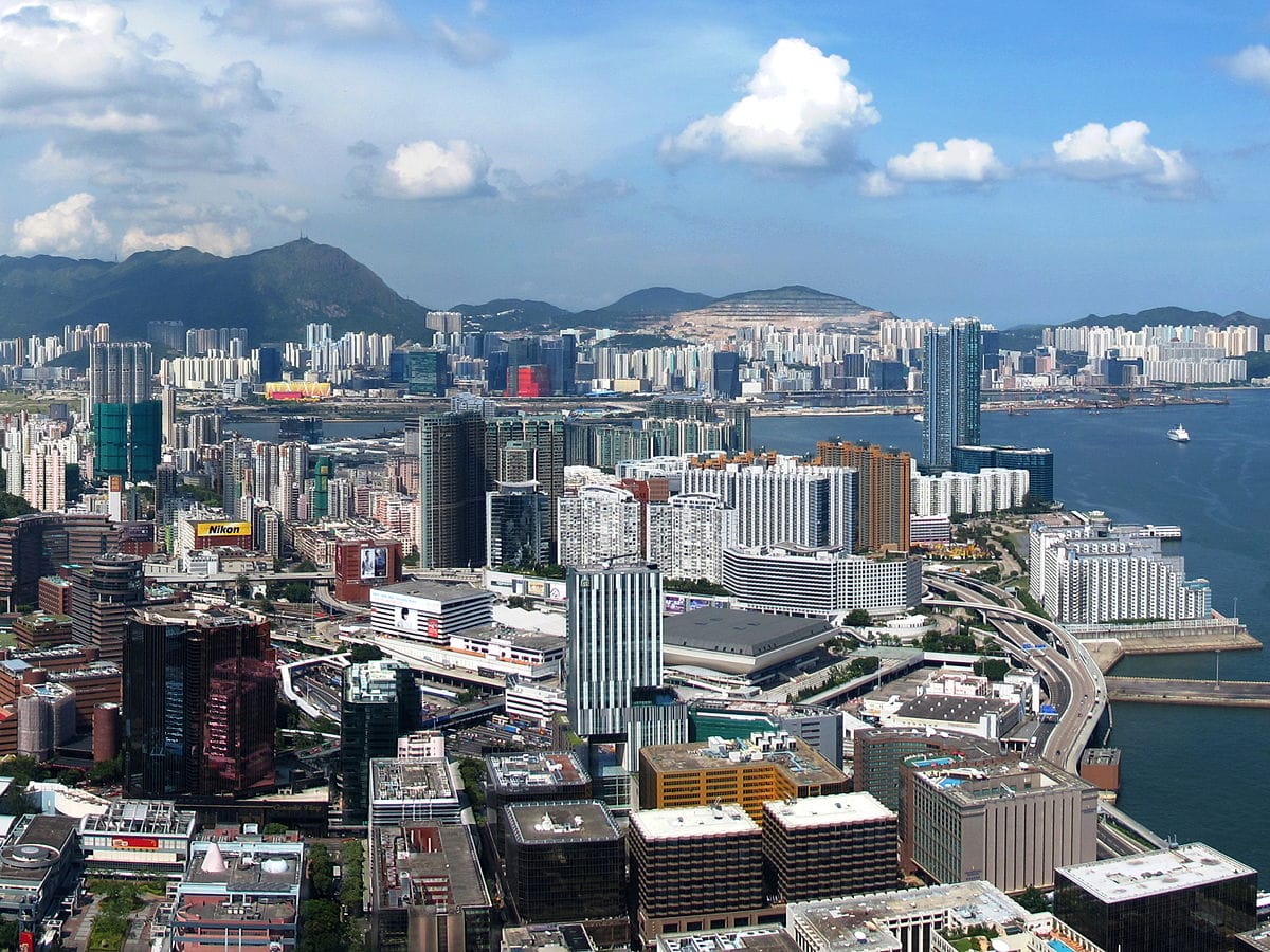 今早香港紅磡發生一起搶劫案，損失折合台幣超過兩千萬元，受害者被緊急送往醫院治療。 圖：翻攝自維基百科