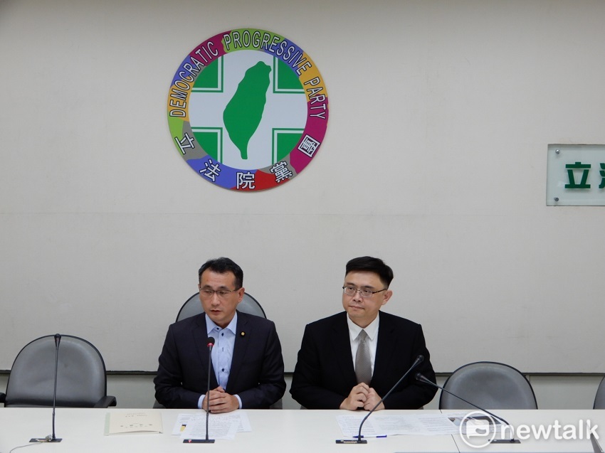 民進黨團下午召開記者會回應國民黨團提出的訴求。 圖：趙婉淳／攝
