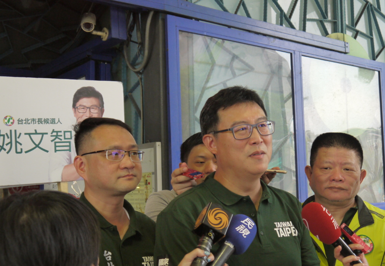 姚文智今天受訪時回嗆林濁水說，「他如果看得懂民調，當年就選上立委了」。 圖：陳佩君／攝