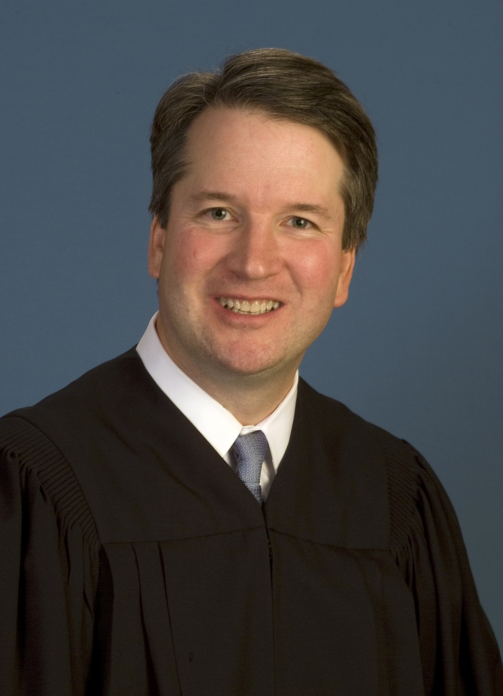 美國總統川普提名的最高法院大法官人選卡瓦諾（Brett Kavanaugh），今天否認另一名女性對他年輕時性騷擾的指控，並表示，他爭取新職不會打退堂鼓。 圖：翻攝自維基百科