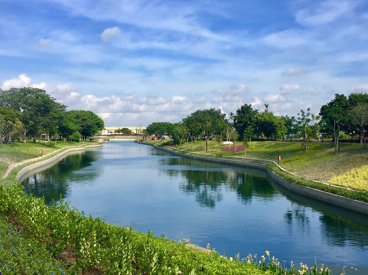 搭火車到豐原火車站，離花博豐原園區非常近，圖為園區內的軟埤仔溪。 圖：截自台中世界花卉博覽會官網